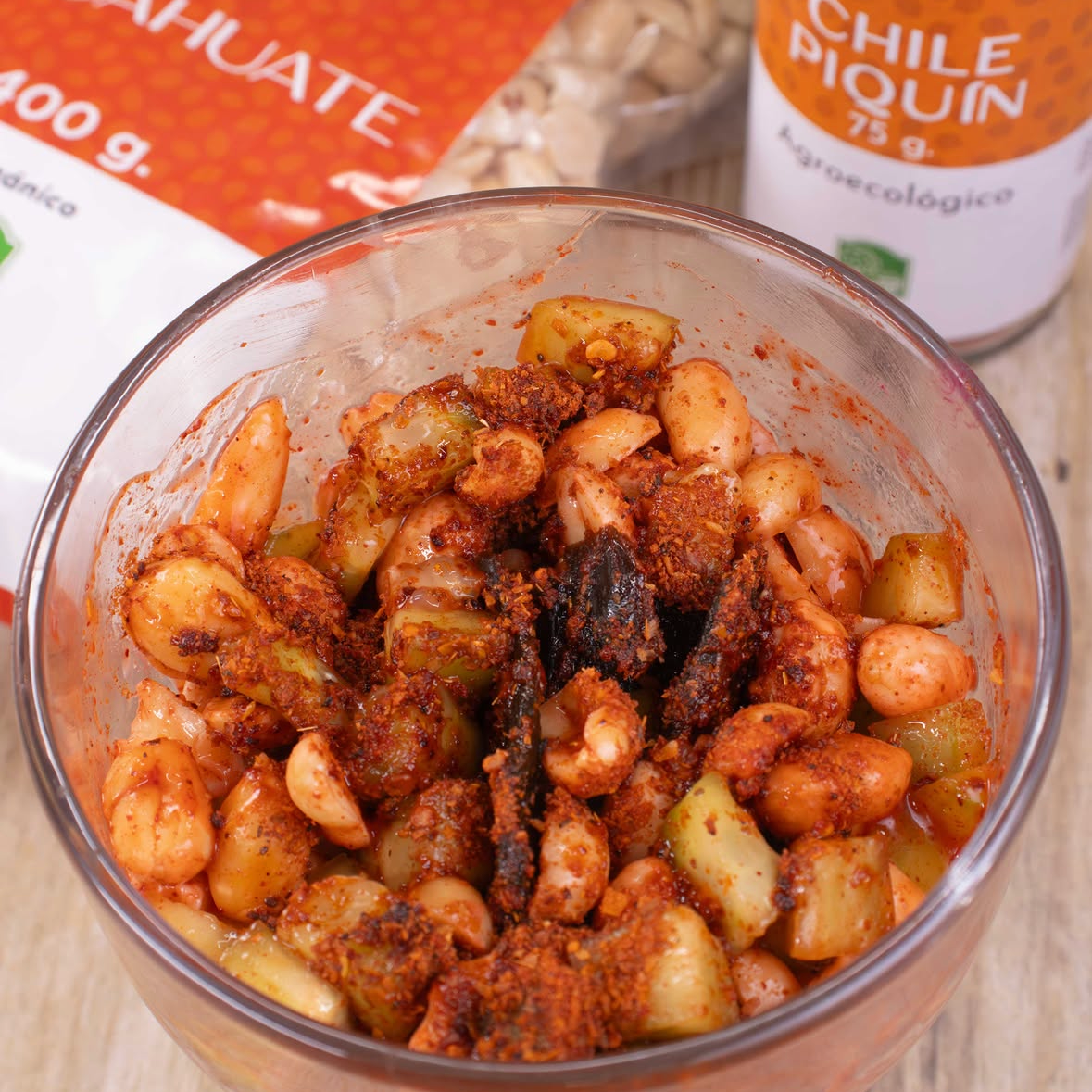 Semi-roasted peanuts